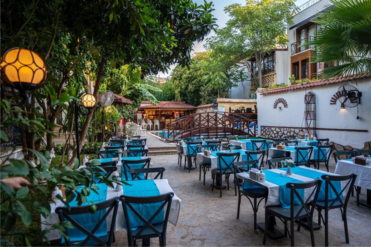Castle Old Town Hotel Antalya Exteriör bild