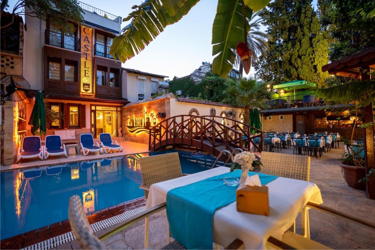 Castle Old Town Hotel Antalya Exteriör bild